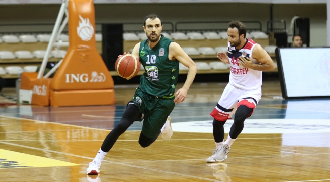 Gaziantep Basketbol evinde güldü