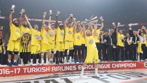 Fenerbahçe Avrupa'nın zirvesinde!