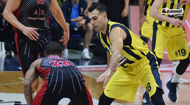 Real Madrid Sloukas'a talip
