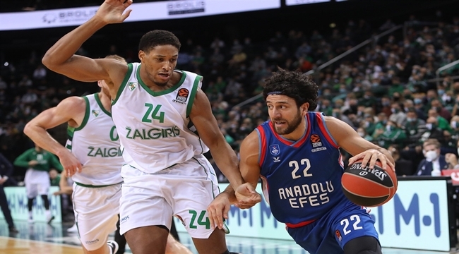 Anadolu Efes, Kaunas'ta mağlup