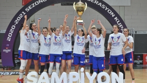 Federasyon Kupası'nın sahibi Emlak Konut