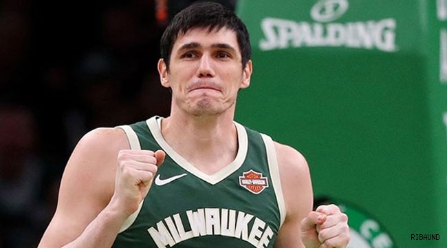 Milwaukee Bucks Ersan İlyasova'yı serbest bıraktı