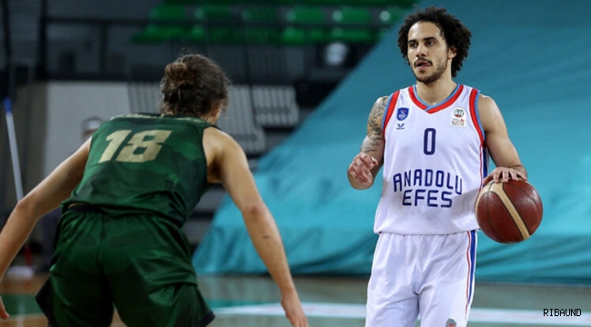 Anadolu Efes deplasmanda Darrüşafaka'yı devirdi