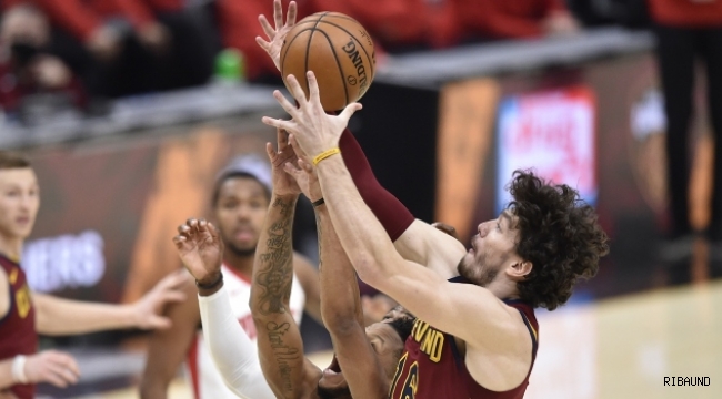 Cedi'li Cleveland, Houston engelini aştı