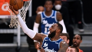 LeBron yıldızlaştı, Lakers kazandı