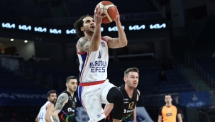 Anadolu Efes, Aliağa Petkim'e geçit vermedi
