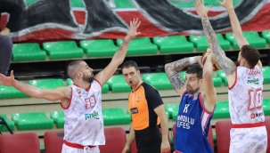 Anadolu Efes İzmir'den galibiyetle çıktı