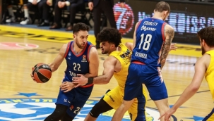 Anadolu Efes seriyi sürdürdü