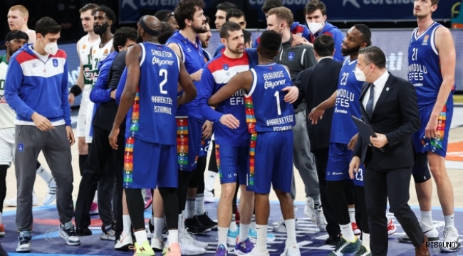 Anadolu Efes'ten 20 sayı fark