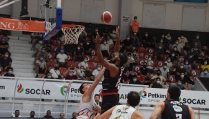 İzmir derbisini kazanan: Pınar Karşıyaka