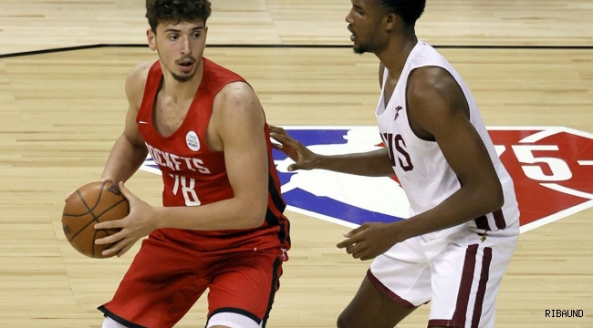 Alperen Şengün , NBA'de ilk resmi maçına çıktı