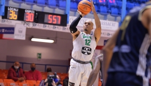 Andrew Andrews, Potanın Timsahları'na transfer oldu.