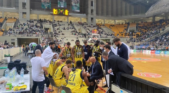 Fenerbahçe Beko Atina'da son anda kaybetti