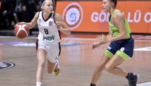 Nesibe Aydın galibiyet ile başladı