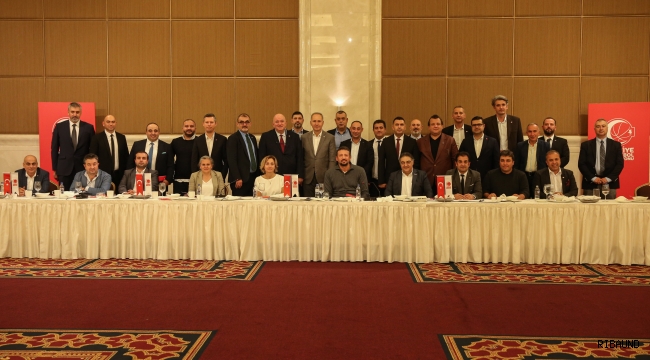 TBF Başkanı Türkoğlu, kulüp temsilcileriyle bir araya geldi 