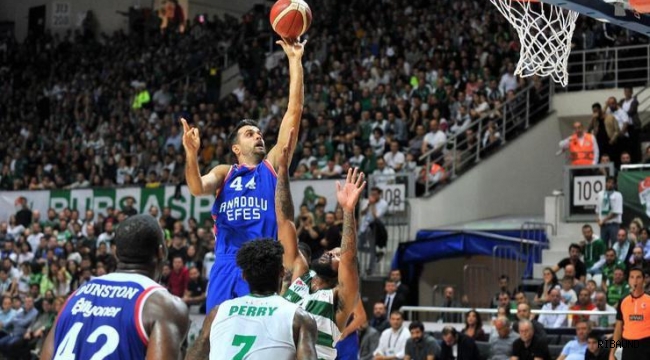 Anadolu Efes, Bursaspor deplasmanında galip