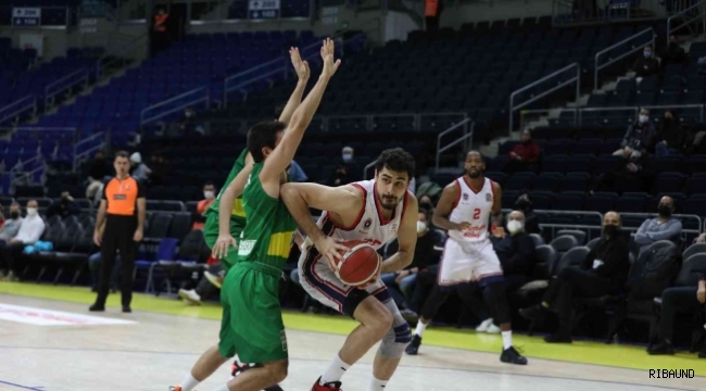 Bahçeşehir Koleji evinde galip