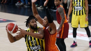 Derbinin galibi Fenerbahçe Beko oldu