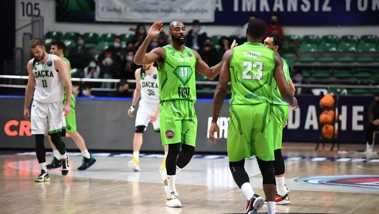 Tofaş, evinde Daçka'yı yendi 