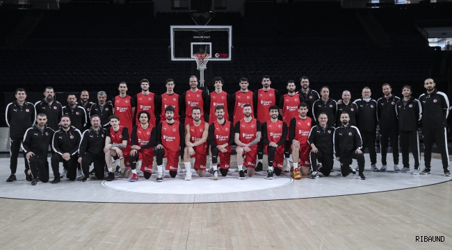 A Milli Erkek Basketbol takımı, basın mensuplarıyla buluştu 