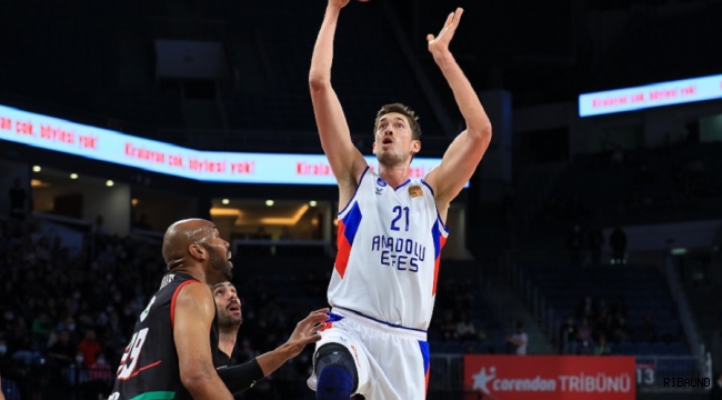 Anadolu Efes adını dörtlü finale yazdırdı