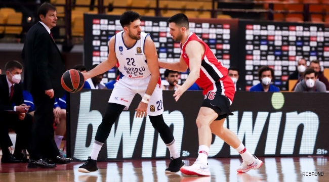 Anadolu Efes son saniyede kaybetti 