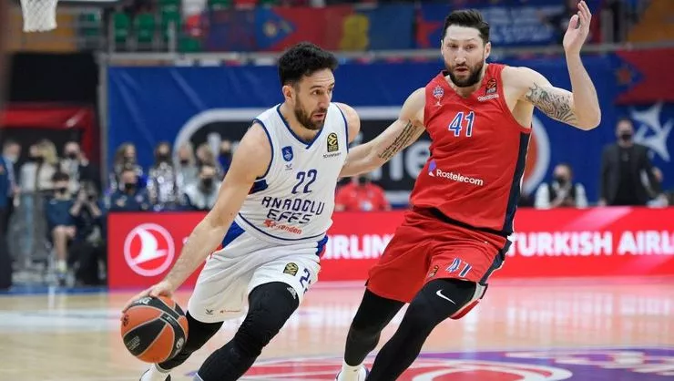 Anadolu Efes uzatmalarda kazandı 