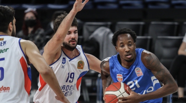 Anadolu Efes son saniyede kaybetti 