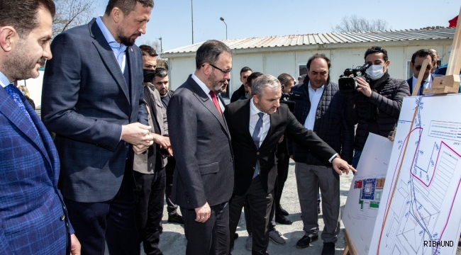 Bakan Kasapoğlu ve Başkan Türkoğlu, Basketbol Gelişim Merkezi'nde incelemelerde bulundu 