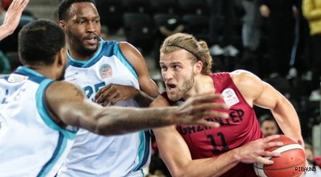 Gaziantep Basketbol deplasmanda galip 