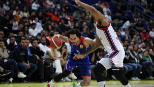 Anadolu Efes deplasmanda rahat kazandı