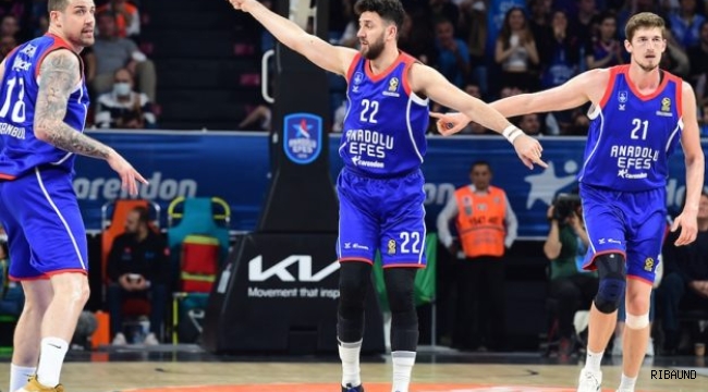 Anadolu Efes, Final-Four'a yükseldi