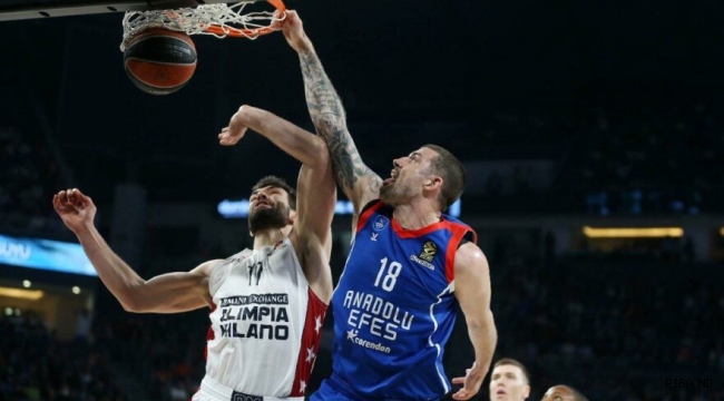 Anadolu Efes, seride öne geçti 