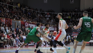 Darüşşafaka farklı kazandı