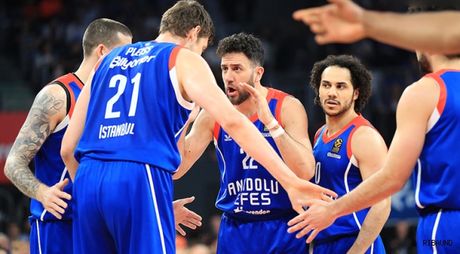 Anadolu Efes final için sahaya çıkıyor 