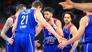 Anadolu Efes final için sahaya çıkıyor
