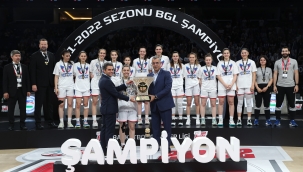 Basketbol Gençler Kızlar Ligi'nde şampiyon: Emlak Konut 