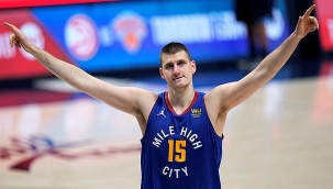 Nikola Jokic, NBA tarihinin en pahalı sözleşmesini imzaladı