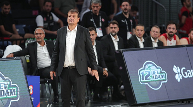 Ergin Ataman: '' Umarım FIBA hakem kurulu son çeyreği izler'' 