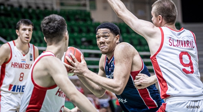 FIBA U-18 Avrupa Şampiyonası'nda yarı final heyecanı yaşanıyor