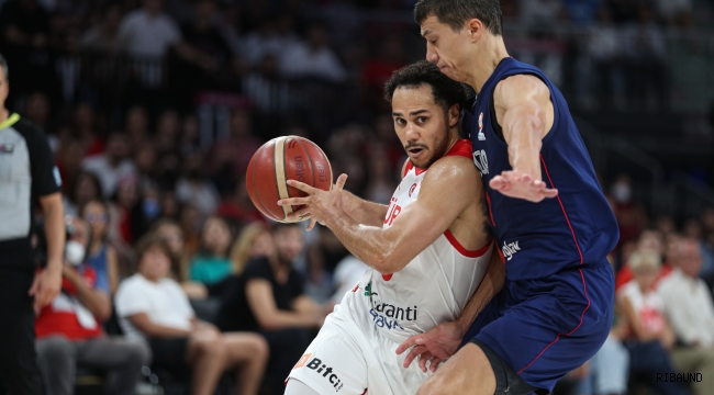 Shane Larkin: '' Milli takım ile Anadolu Efes'teki rollerim farklı'' 