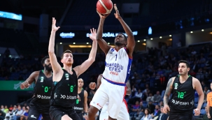 Anadolu Efes, evinde Daçka'yı yendi
