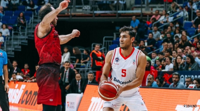 Bahçeşehir Koleji evinde Gaziantep Basketbol'u yendi 