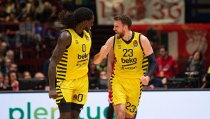 Fenerbahçe Beko 16 sayı farktan geri dönerek kazandı