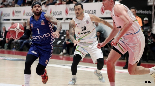 Petkimspor evinde galip 