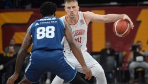 Telekom'un serisi Aslan'a kurban gitti