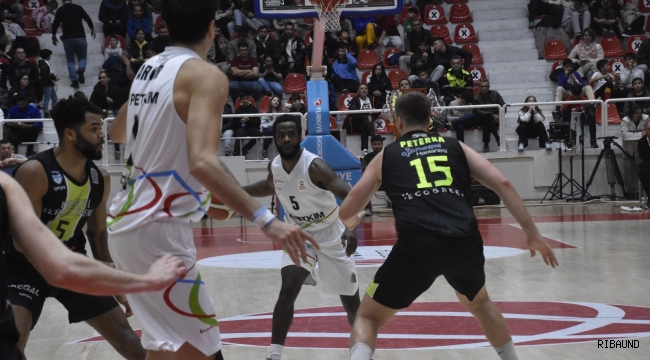 Petkimspor'dan önemli galibiyet 