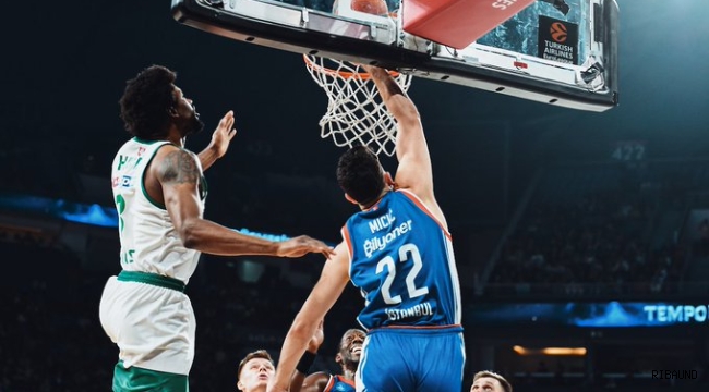 Anadolu Efes evinde galip 