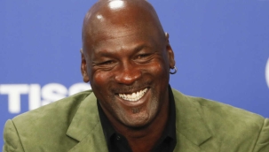 Michael Jordan 60.yaşını bağışla kutluyor 