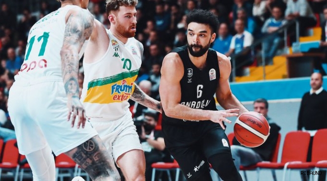 Anadolu Efes'ten farklı galibiyet 